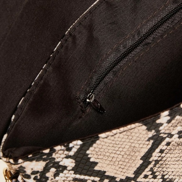 Gina Envelope Clutch/Crossbody - Picture 5 of 7